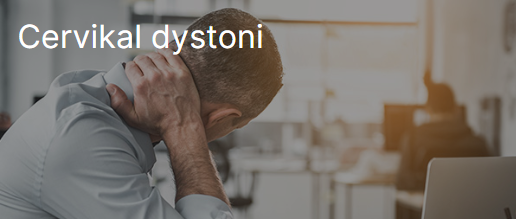 Man som tar sin hand rund nacken